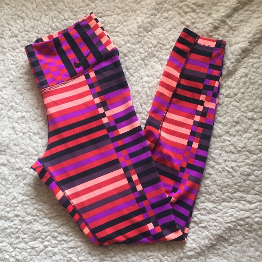 Nike Dri-fit Bold Patterned Leggings